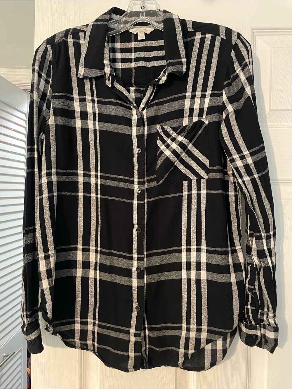 Lucky Brand Black & White Plaid Button-Down Shirt for Women - 0505 - Picture 2 of 4